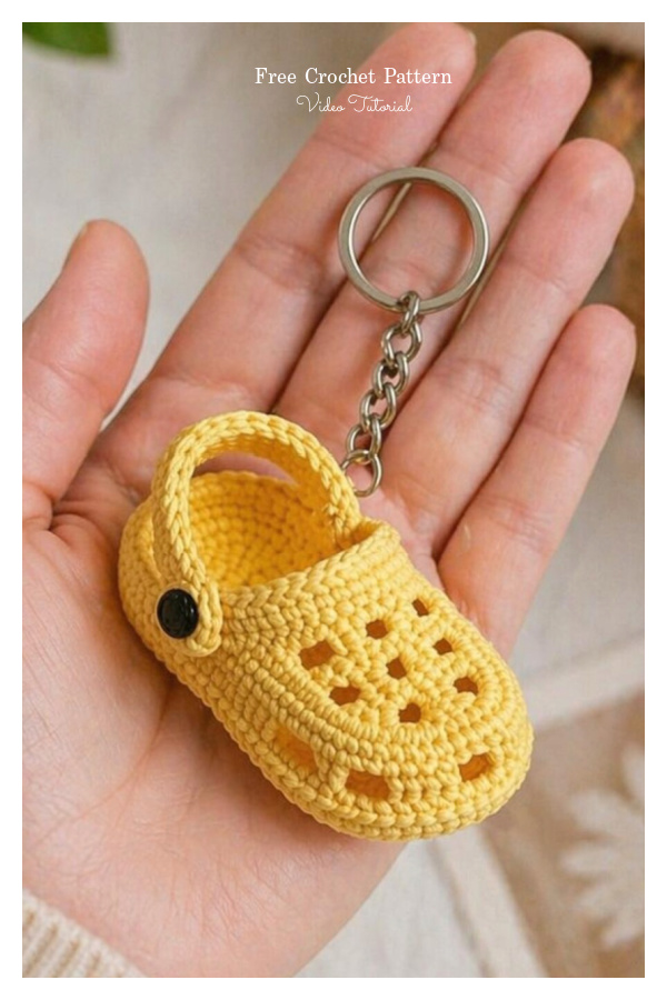 Mini Clogs Keychain Crochet Patterns
