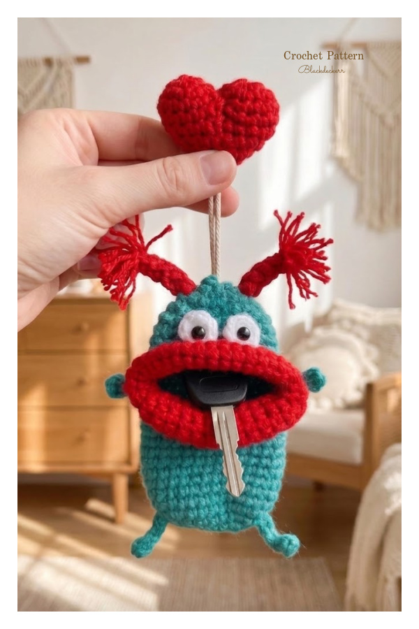 Big Mouth Sausage Lips Key Case Crochet Pattern
