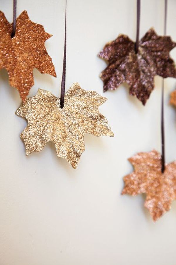 20+ DIY Leaf Craft Projects For Your Home and Garden