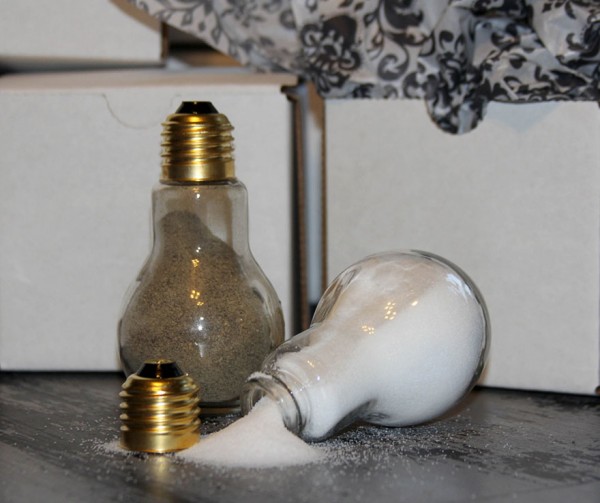 30 beautiful DIY ways to upcycle lightbulbs