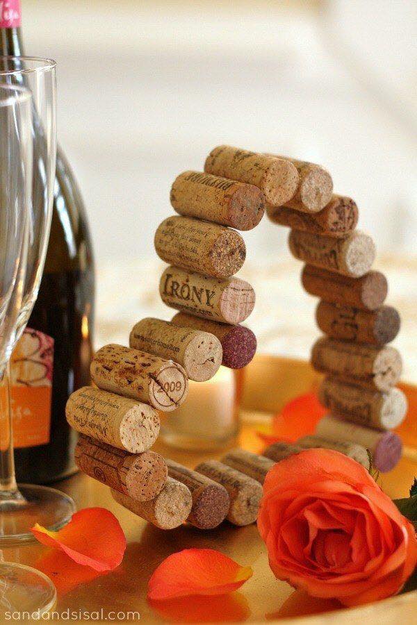 20-Brilliant-DIY-Wine-Cork-Craft-Projects-for-Christmas-Decoration22.jpg