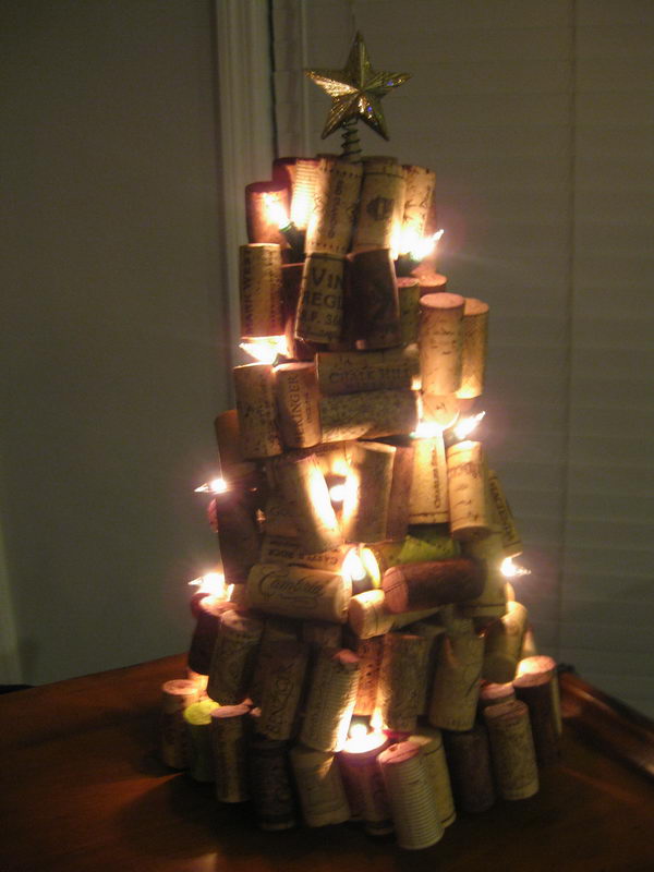 20 Brilliant Diy Wine Cork Craft Projects For Christmas