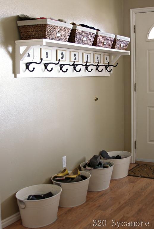 30+ DIY Entryway Organization Ideas