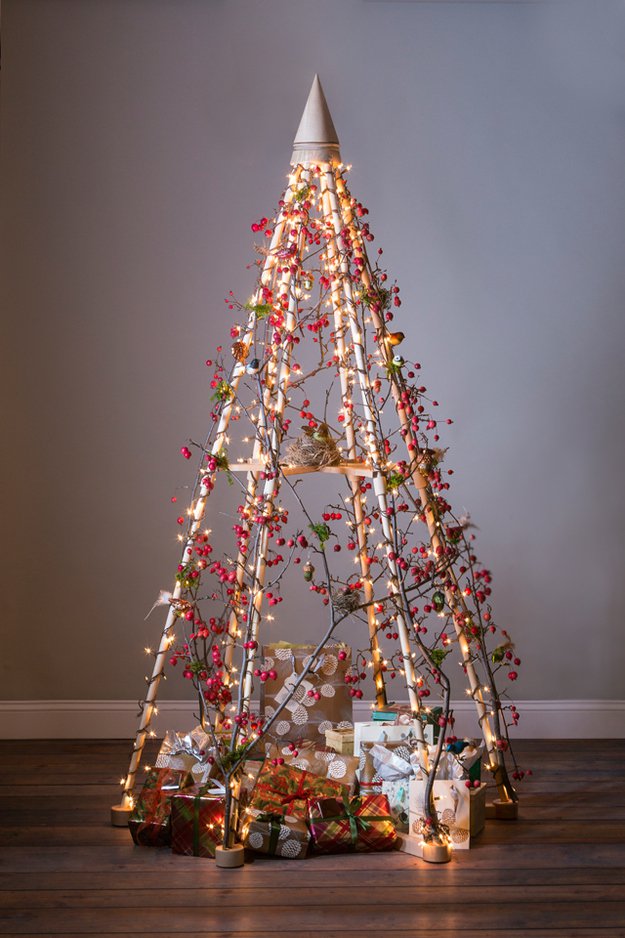 20-Unique-DIY-Christmas-Tree-Ideas-and-Projects-Anyone-Will-Love5.jpg